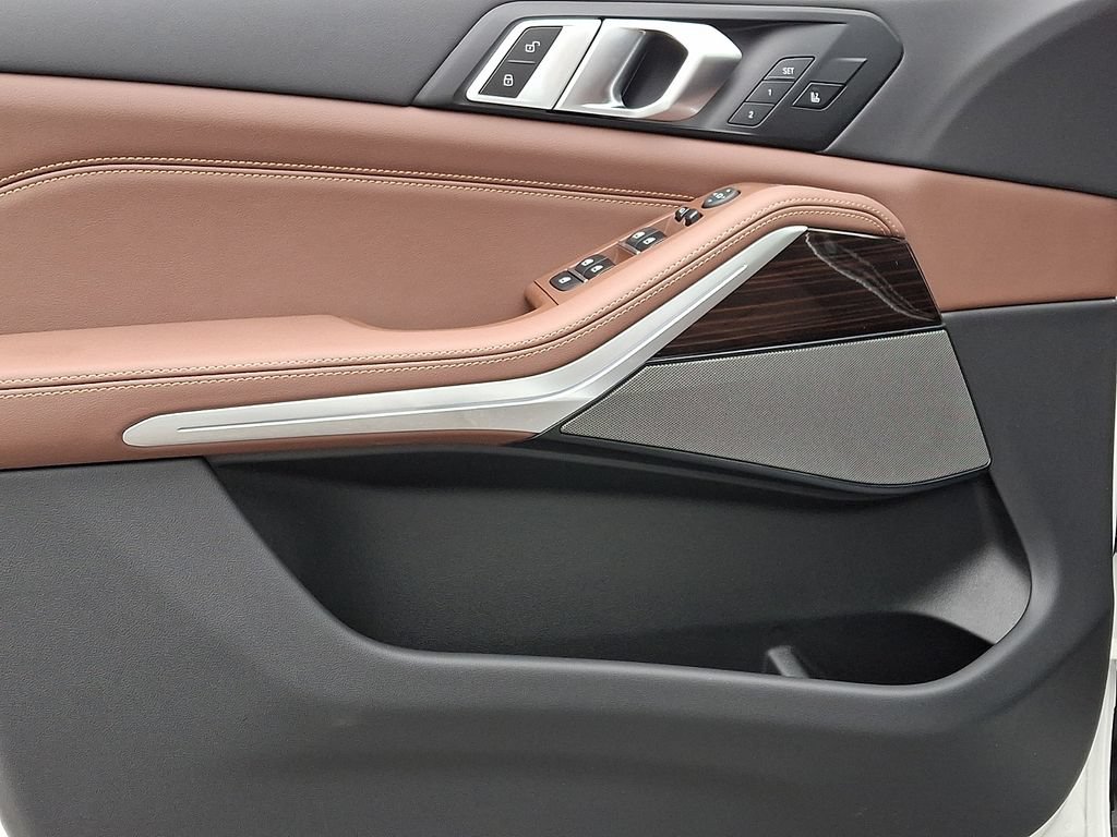 New 2026 BMW X5 xDrive40i AWD/4WD image 10