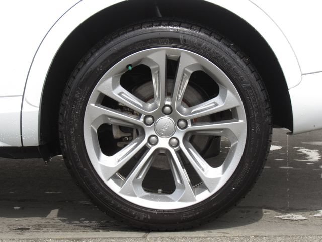 Used 2016 Audi Q3 2.0T Prestige w/ Prestige Package AWD/4WD image 36