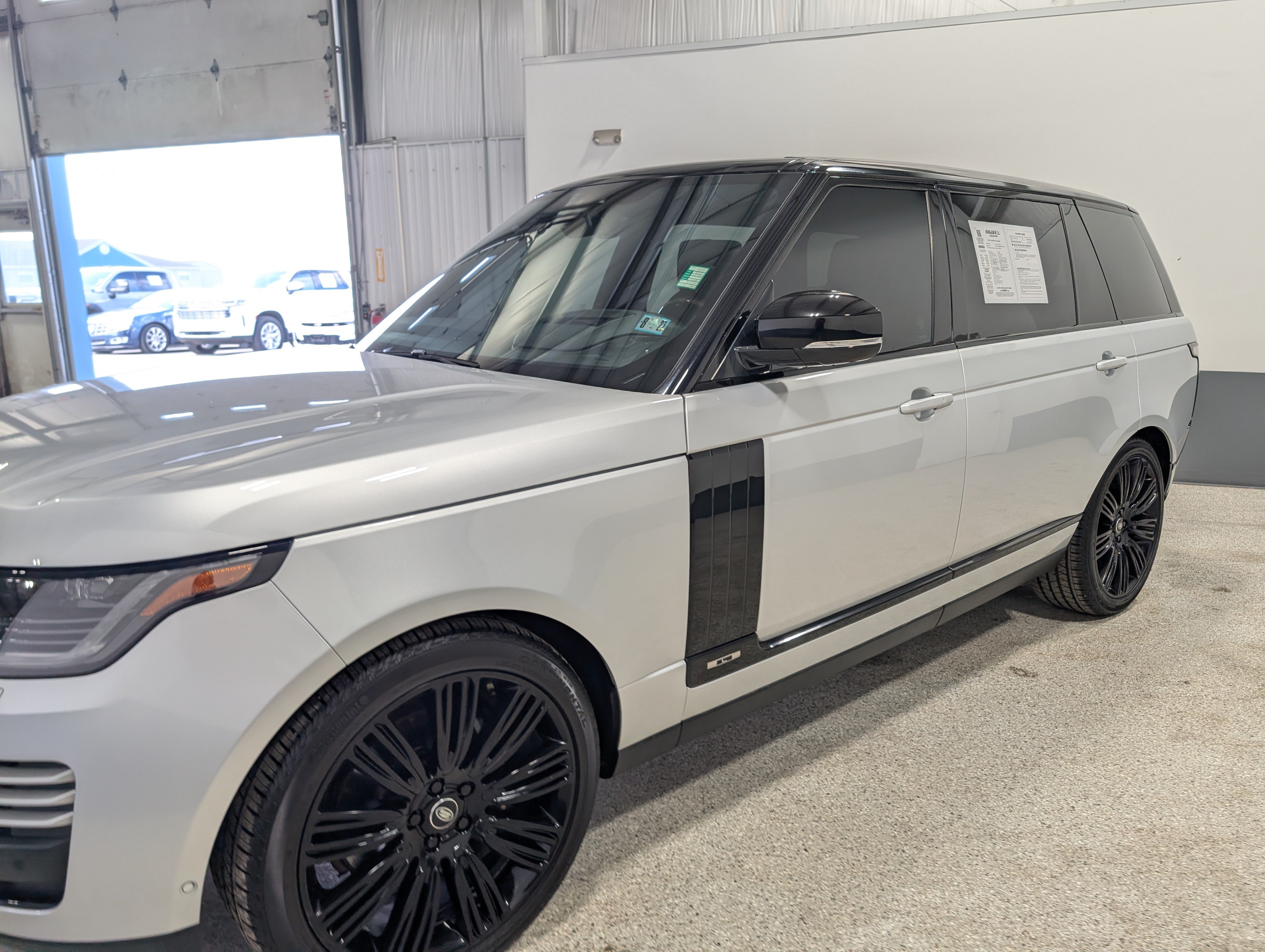 Used 2019 Land Rover Range Rover Long Wheelbase Supercharged AWD/4WD image 6