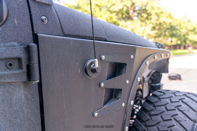 Used 2017 Jeep Wrangler Unlimited Rubicon w/ Connectivity Group AWD/4WD image 96