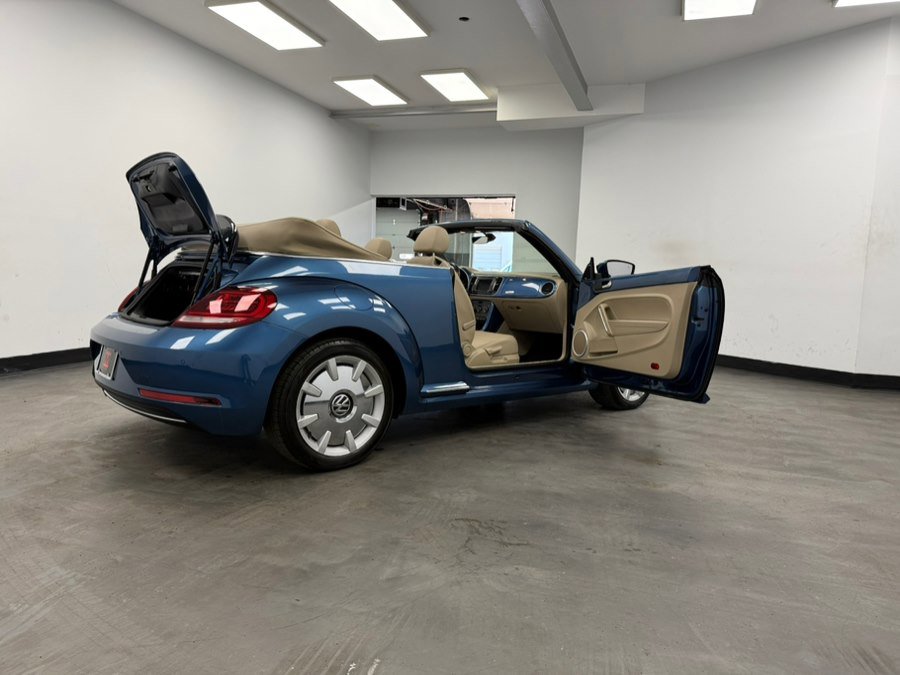 Used 2019 Volkswagen Beetle 2.0T S image 40