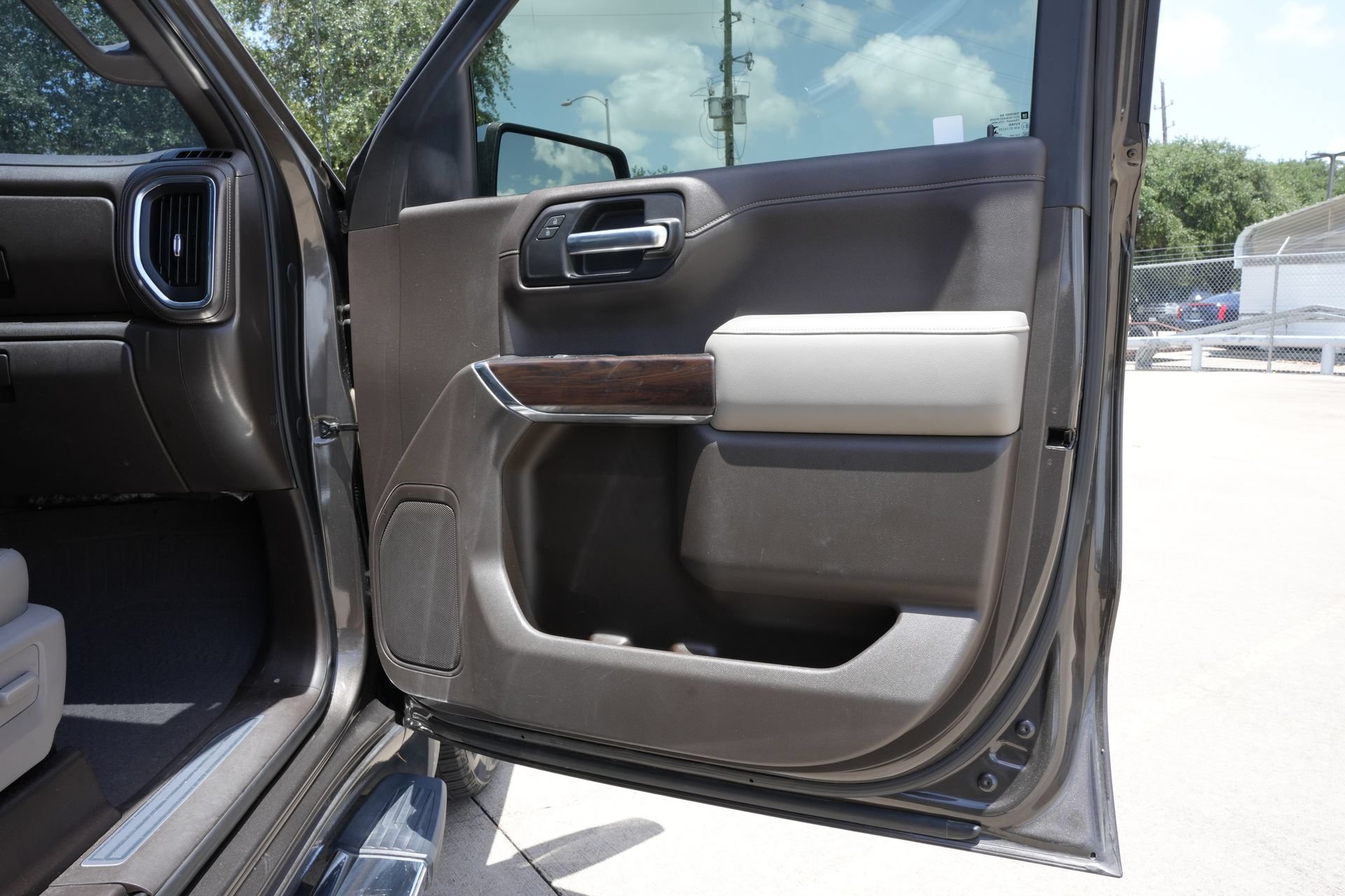 Used 2019 GMC Sierra 1500 SLT RWD image 24