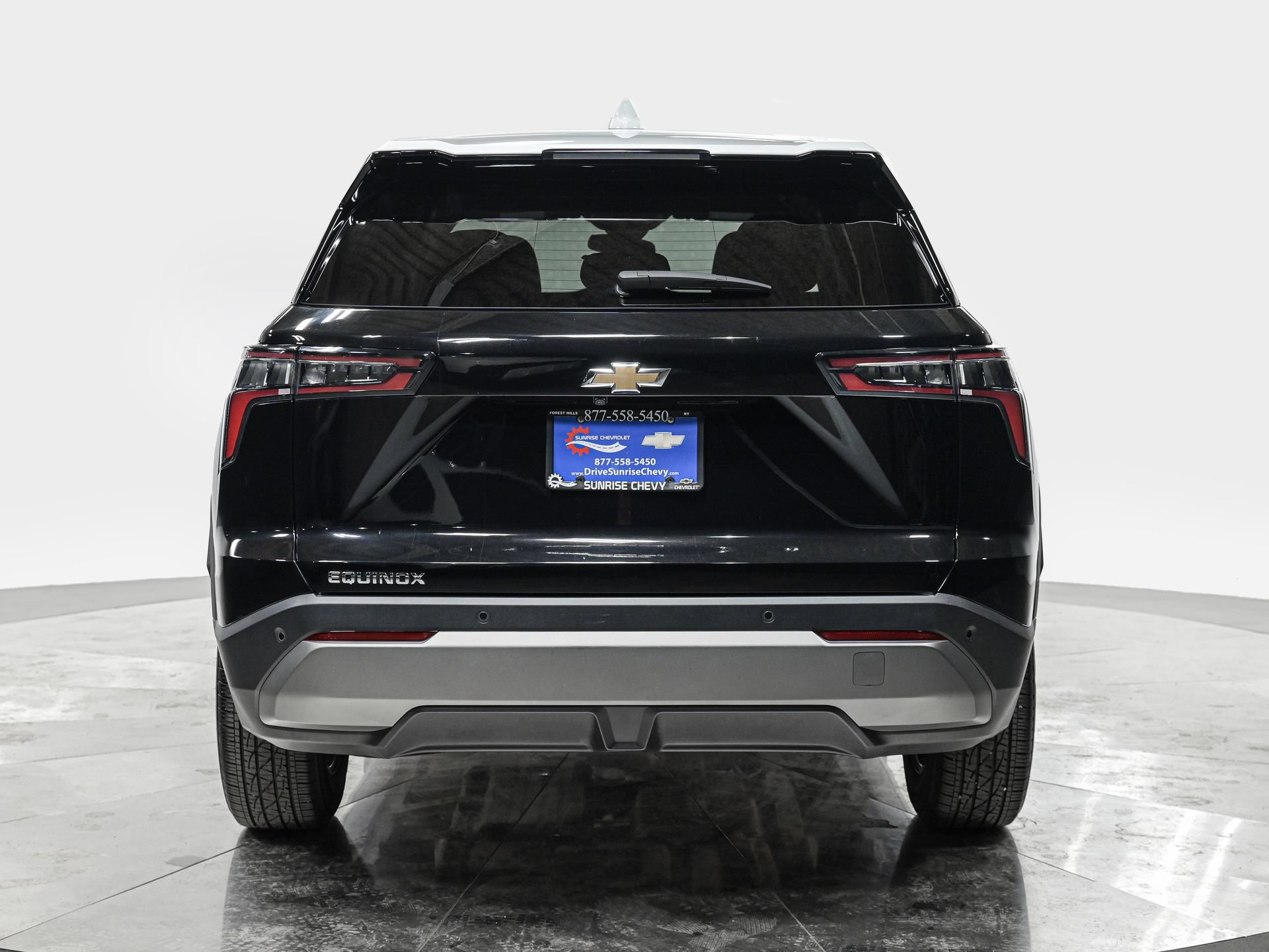Used 2025 Chevrolet Equinox LT FWD image 5