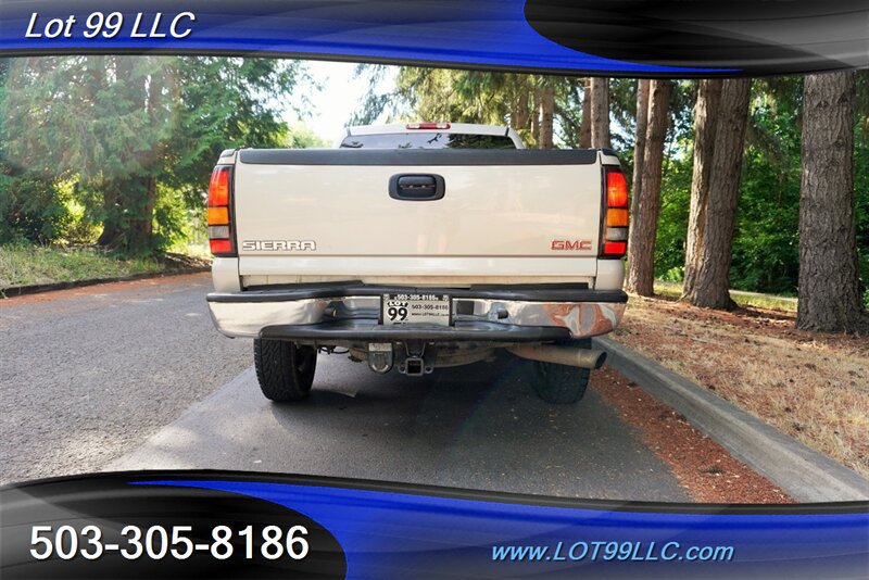 Used 2004 GMC Sierra 2500 SLT w/ Heavy-Duty Power Package AWD/4WD image 10