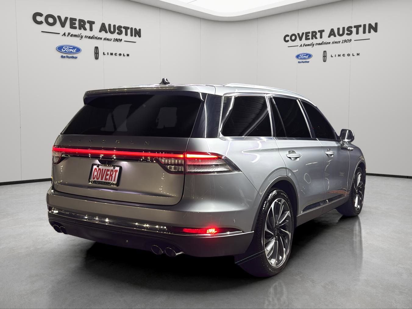 Used 2021 Lincoln Aviator Reserve w/ Equipment Group 202A image 5