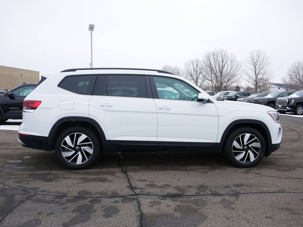 Used 2025 Volkswagen Atlas SE AWD/4WD image 11