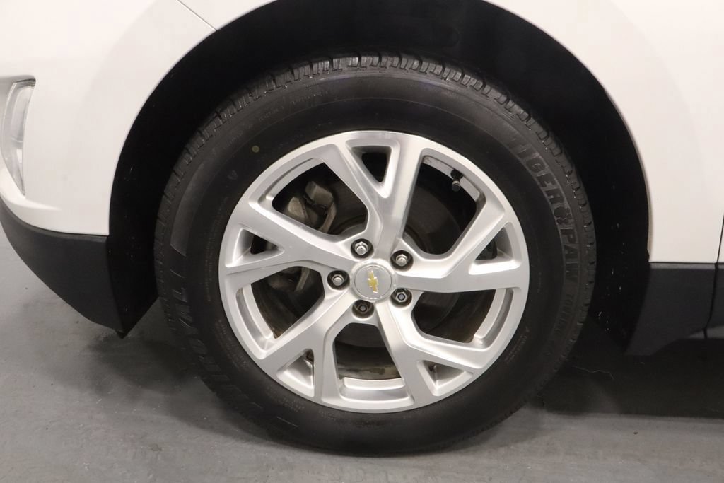 Used 2019 Chevrolet Equinox LT w/ Sun & Navigation Package AWD/4WD image 23