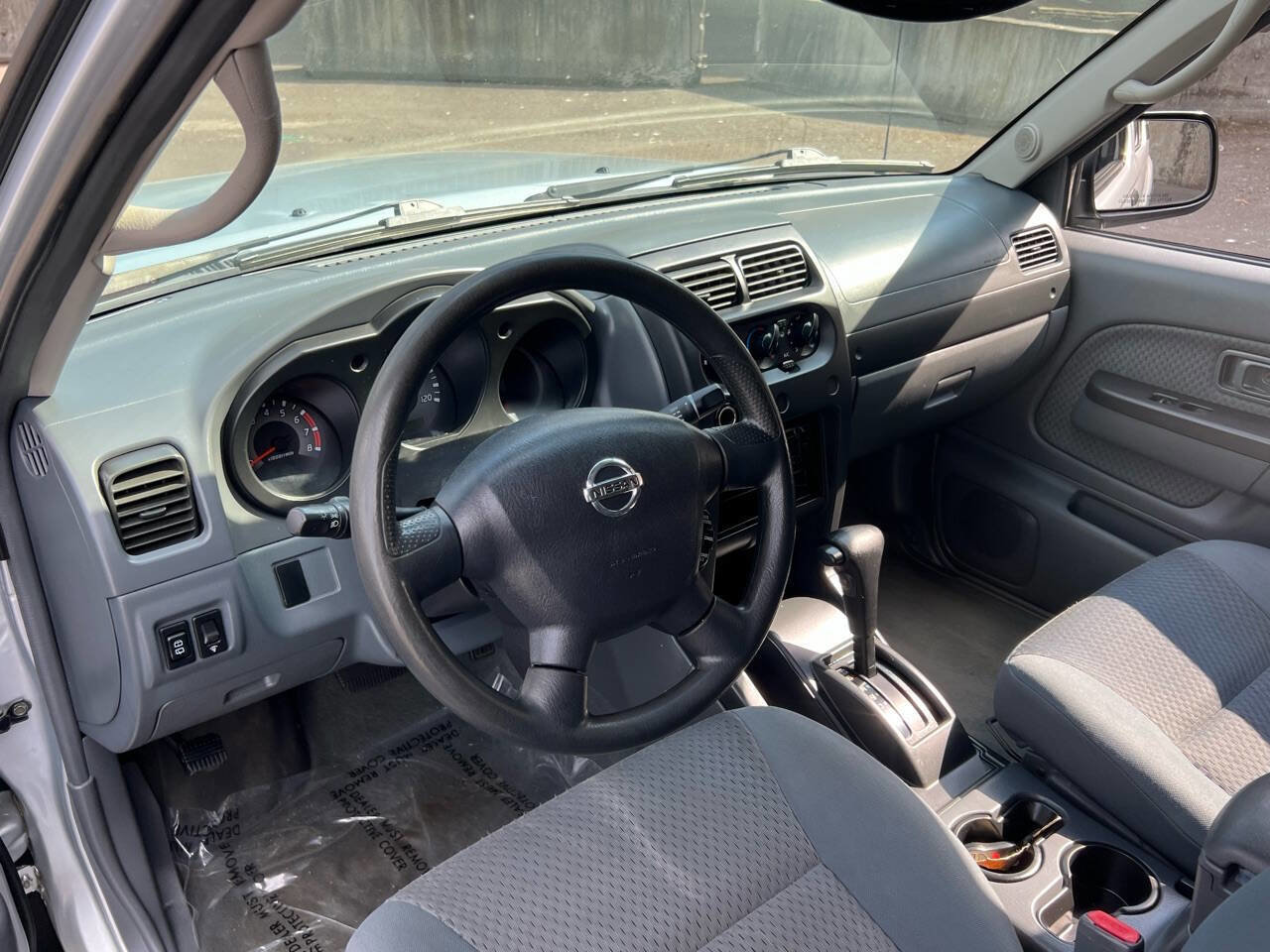 Used 2002 Nissan Xterra XE image 18