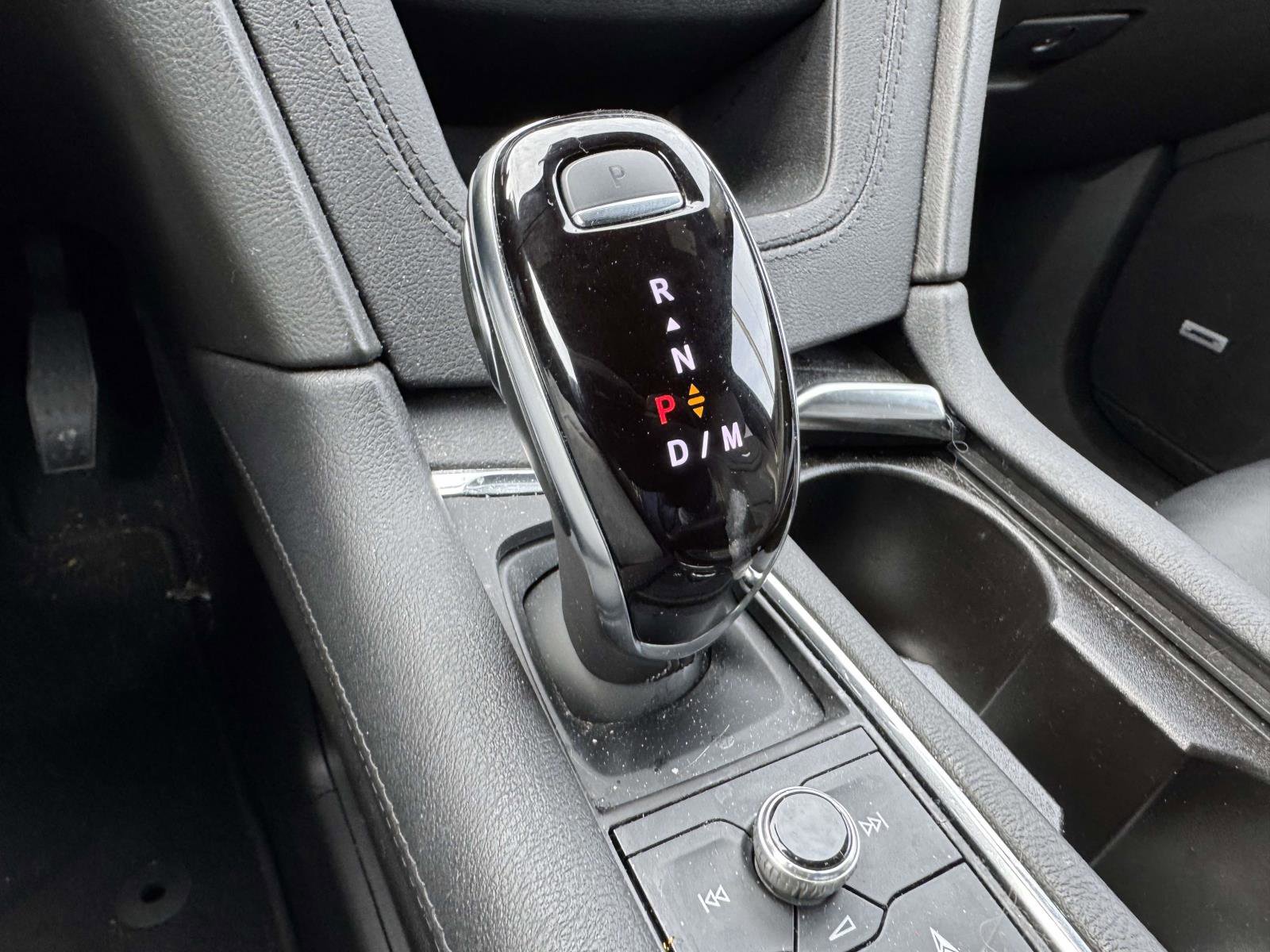 Used 2022 Cadillac XT6 Premium Luxury image 17