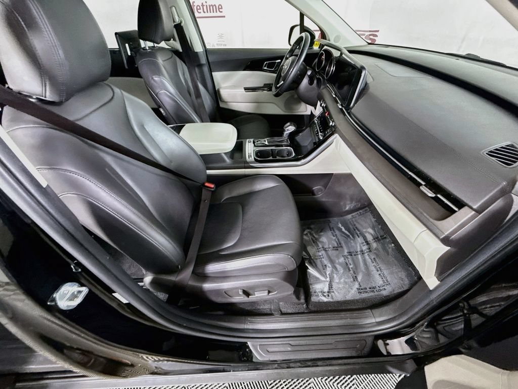 Used 2022 Kia Carnival SX FWD image 35