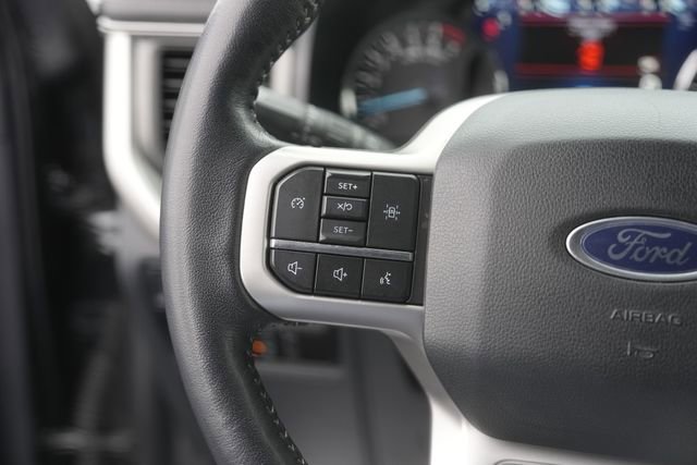 Used 2023 Ford Expedition XLT image 22