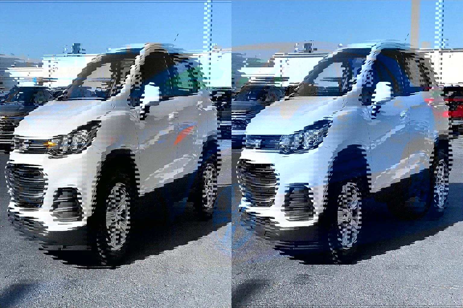 Certified 2022 Chevrolet Trax LS w/ Tint and Cruise Package image 2