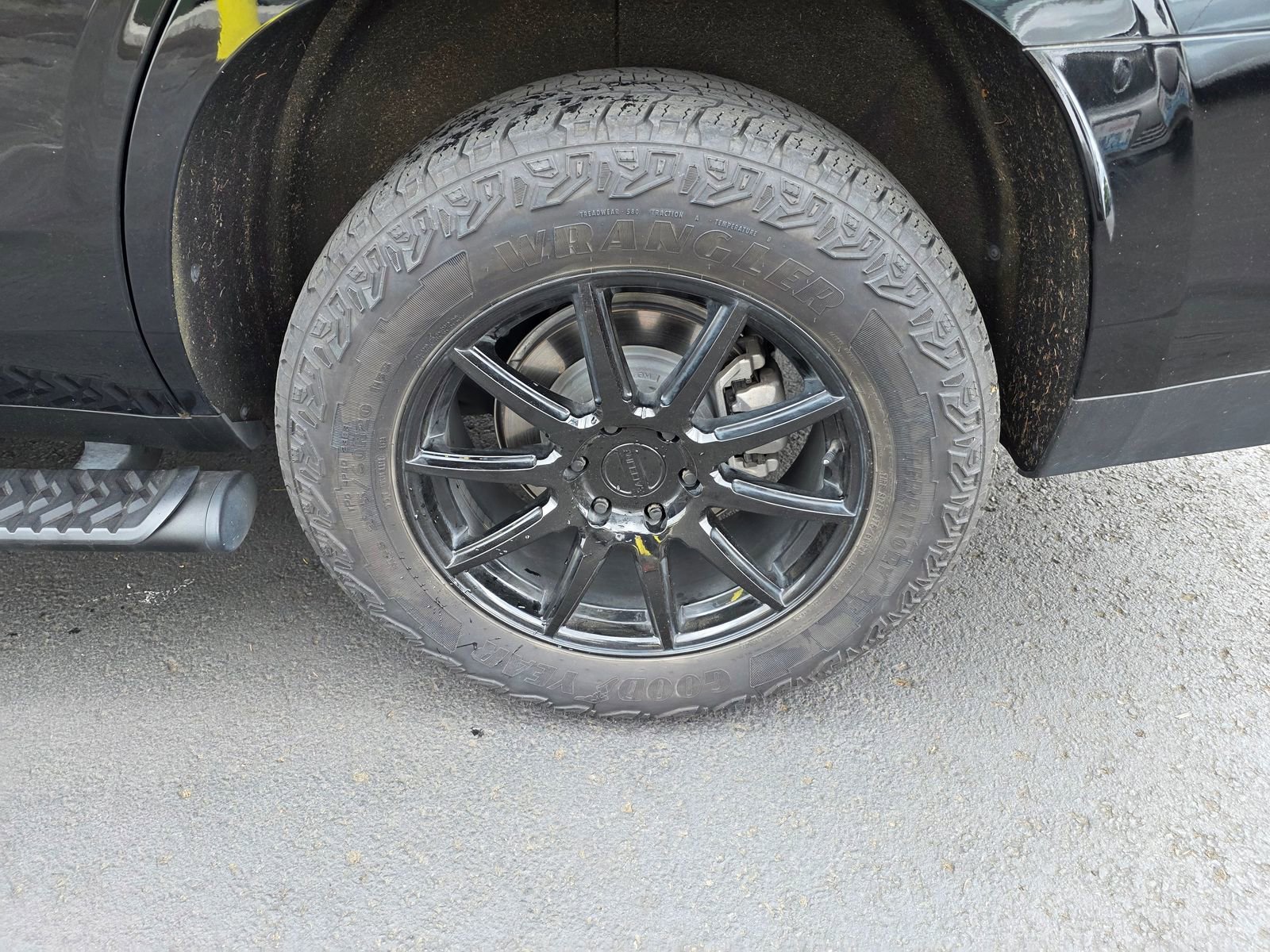 Used 2023 Chevrolet Tahoe Z71 AWD/4WD image 8