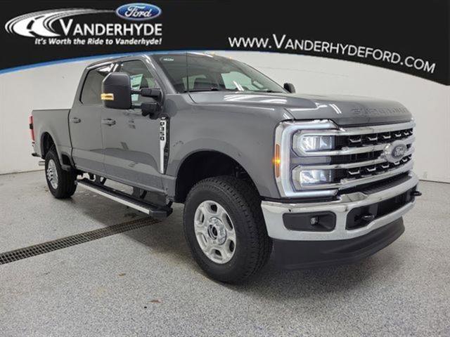 New 2026 Ford F350 XLT image 2
