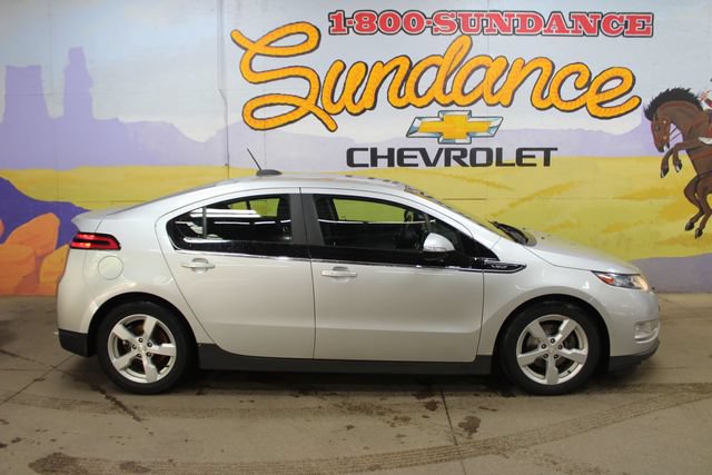 Used 2015 Chevrolet Volt FWD image 1