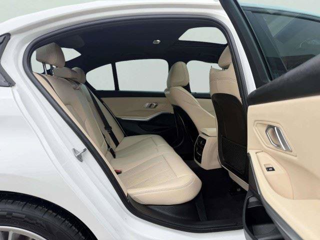 Used 2023 BMW 330i xDrive Sedan w/ Driving Assistance Package AWD/4WD image 41