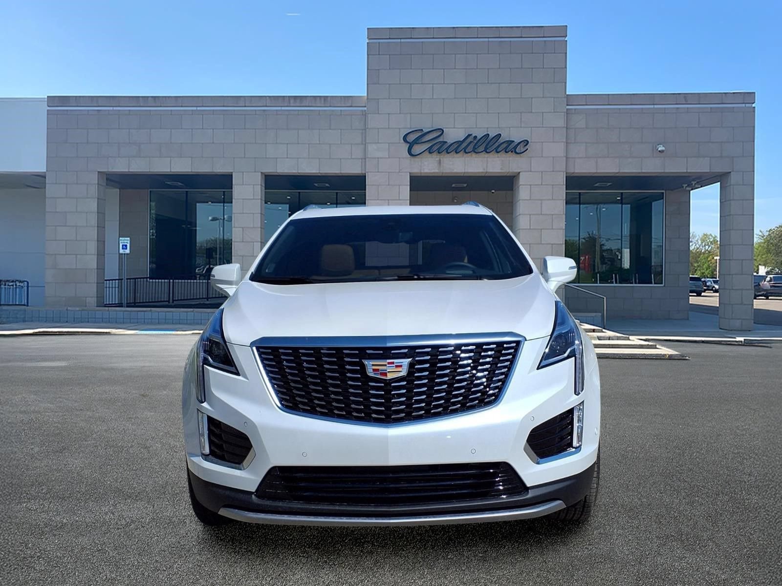 New 2026 Cadillac XT5 Premium Luxury w/ LPO, Floor Liner Package AWD/4WD image 2