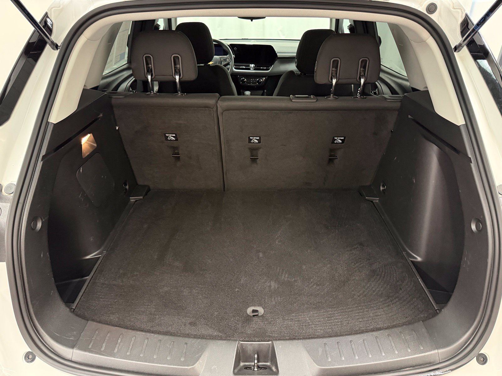 Used 2025 Chevrolet TrailBlazer LT AWD/4WD image 5