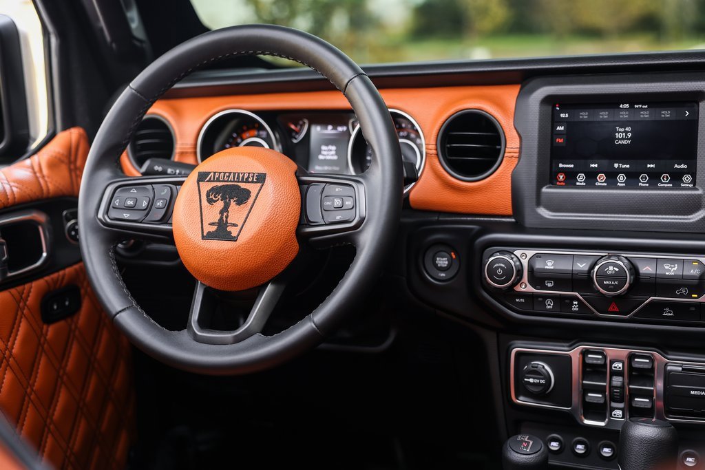 Used 2022 Jeep Gladiator Sport image 39