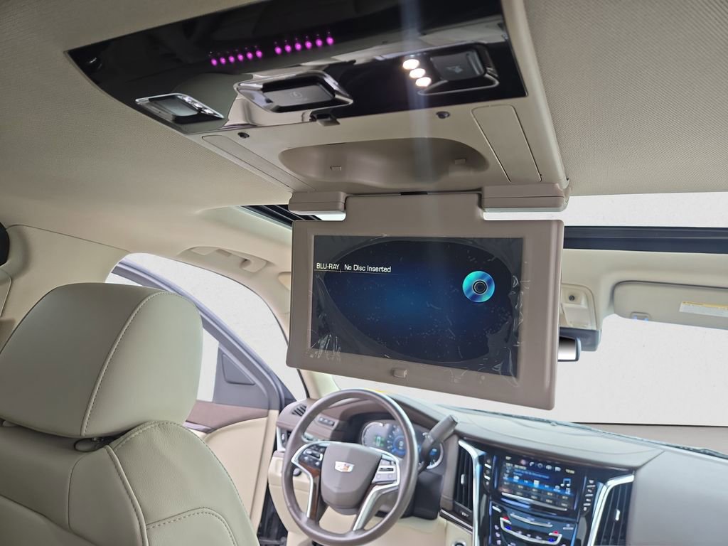 Used 2016 Cadillac Escalade Luxury image 19