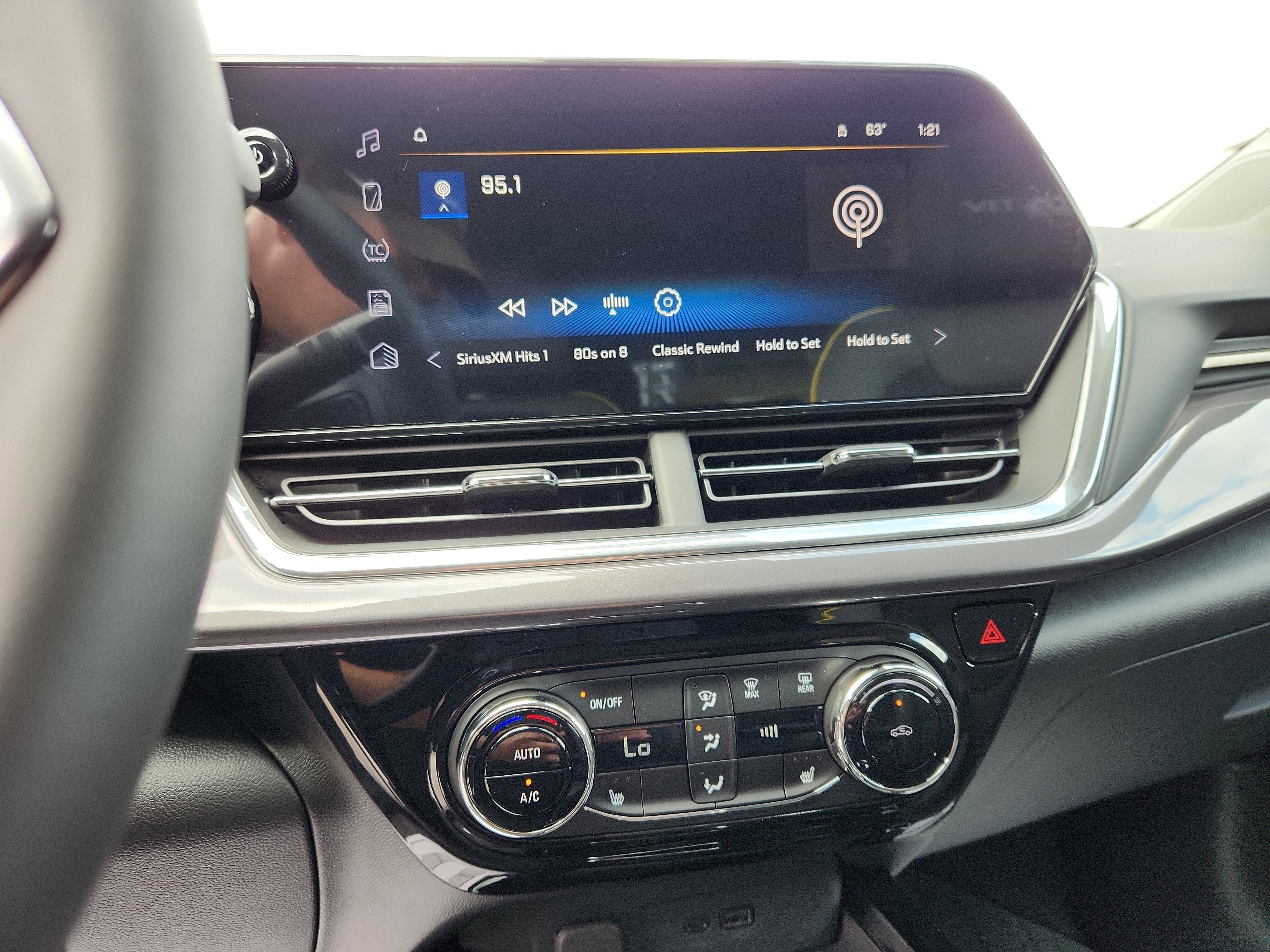 New 2026 Chevrolet Trax ACTIV w/ Driver Confidence Package FWD image 14