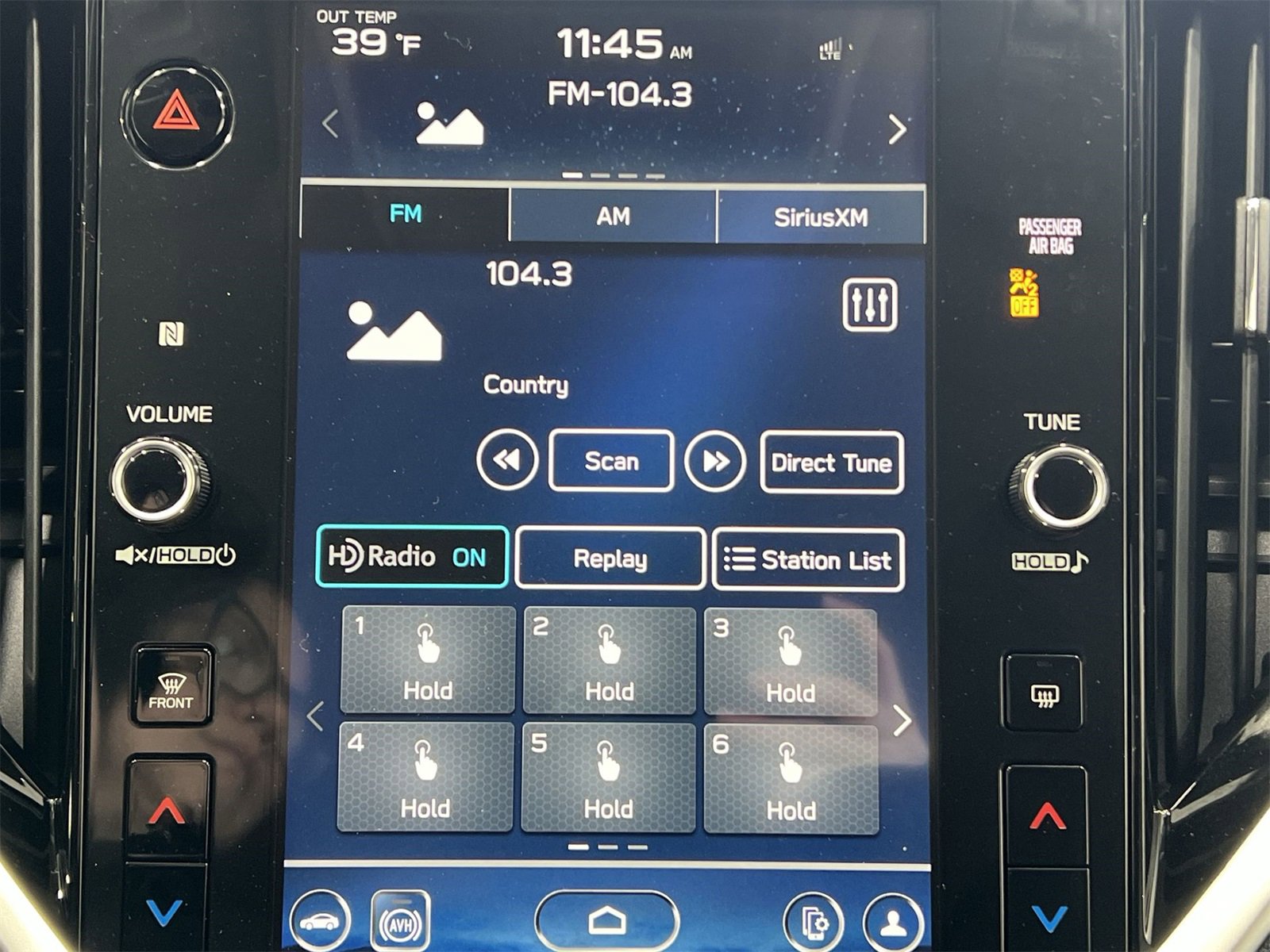 Used 2024 Subaru Ascent Premium w/ Convenience Package image 16