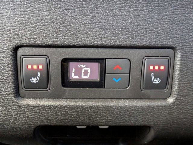 New 2026 Mitsubishi Outlander SEL image 16