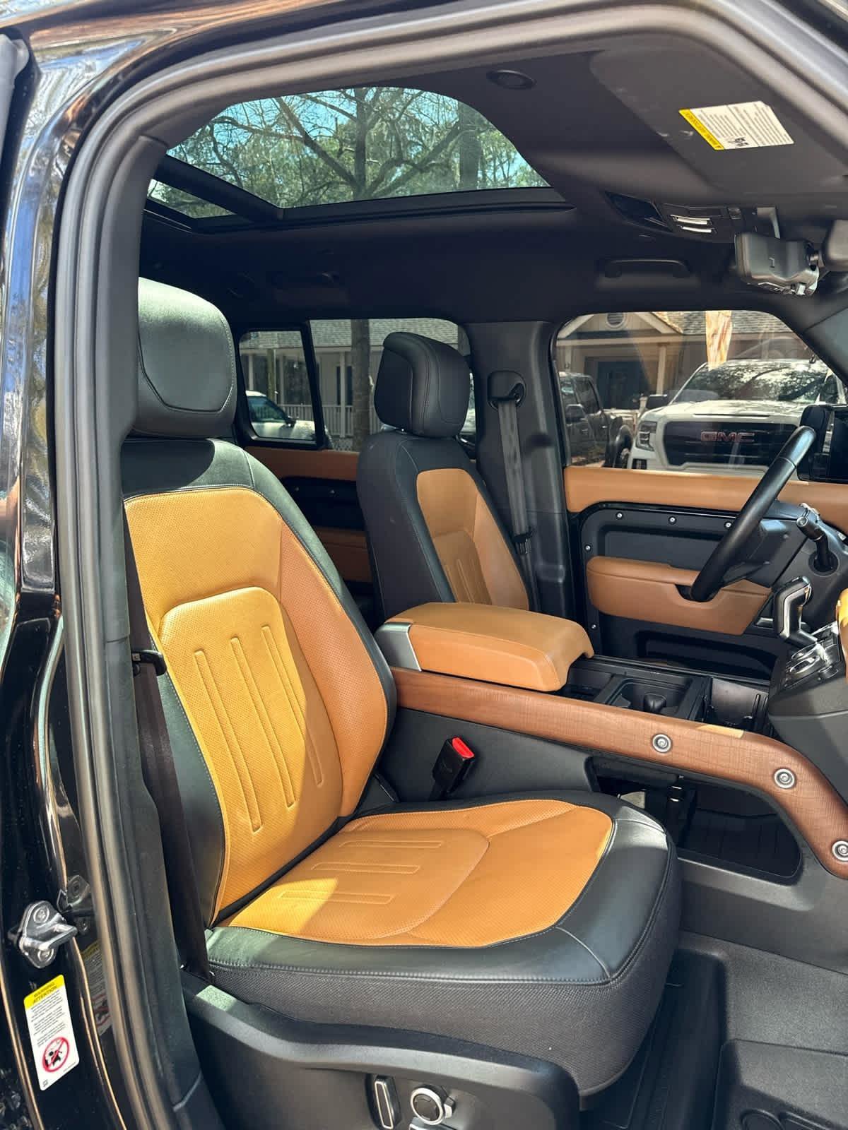 Used 2024 Land Rover Defender 130 X AWD/4WD image 19