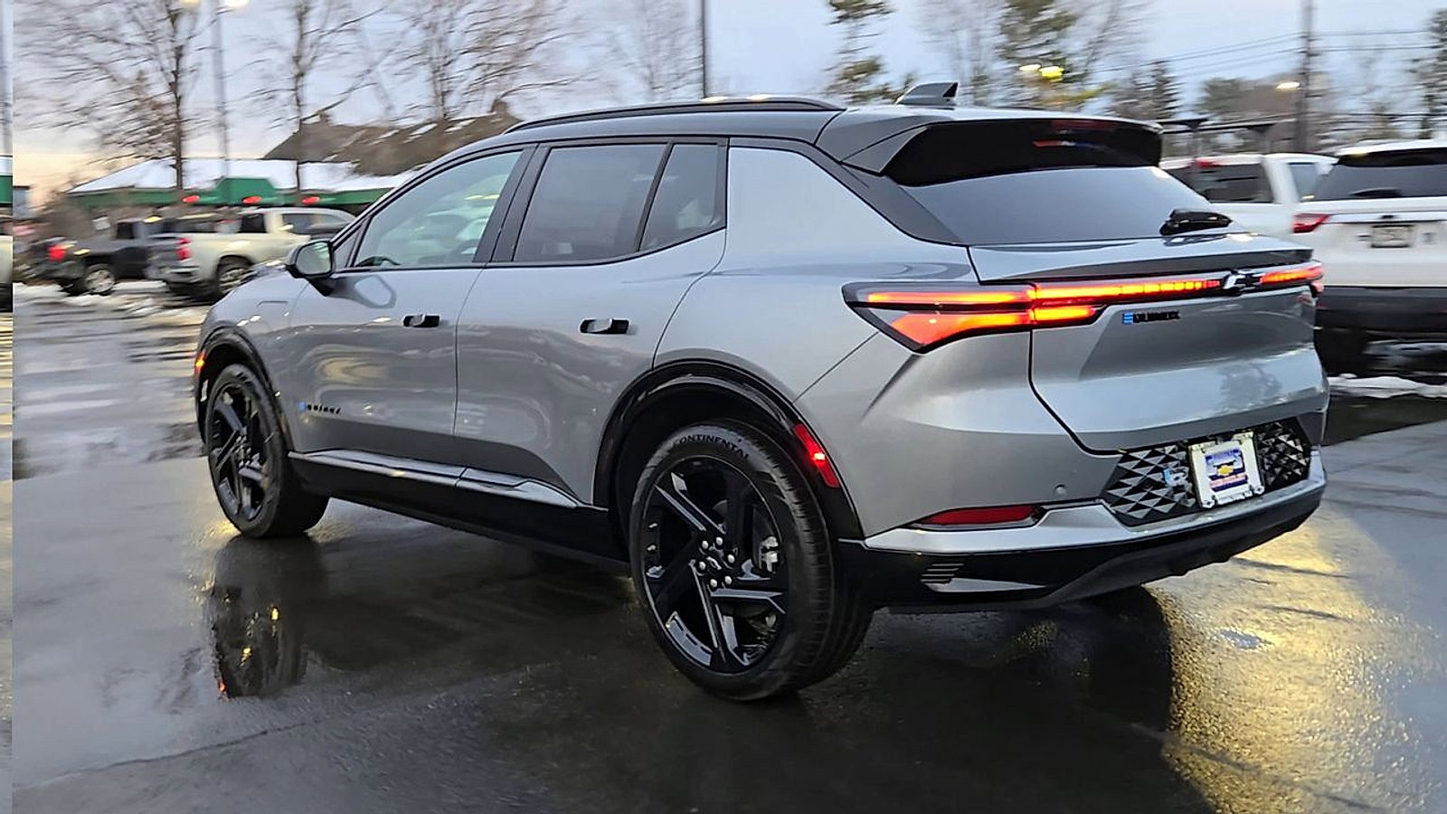 New 2026 Chevrolet Equinox EV RS image 2
