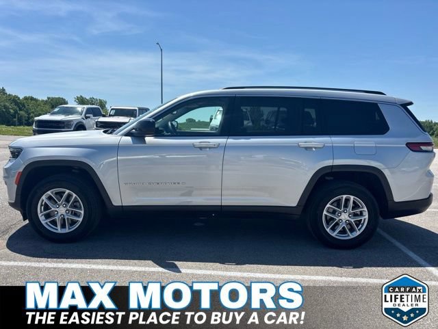 Used 2023 Jeep Grand Cherokee L Laredo w/ Luxury Tech Group I AWD/4WD image 10