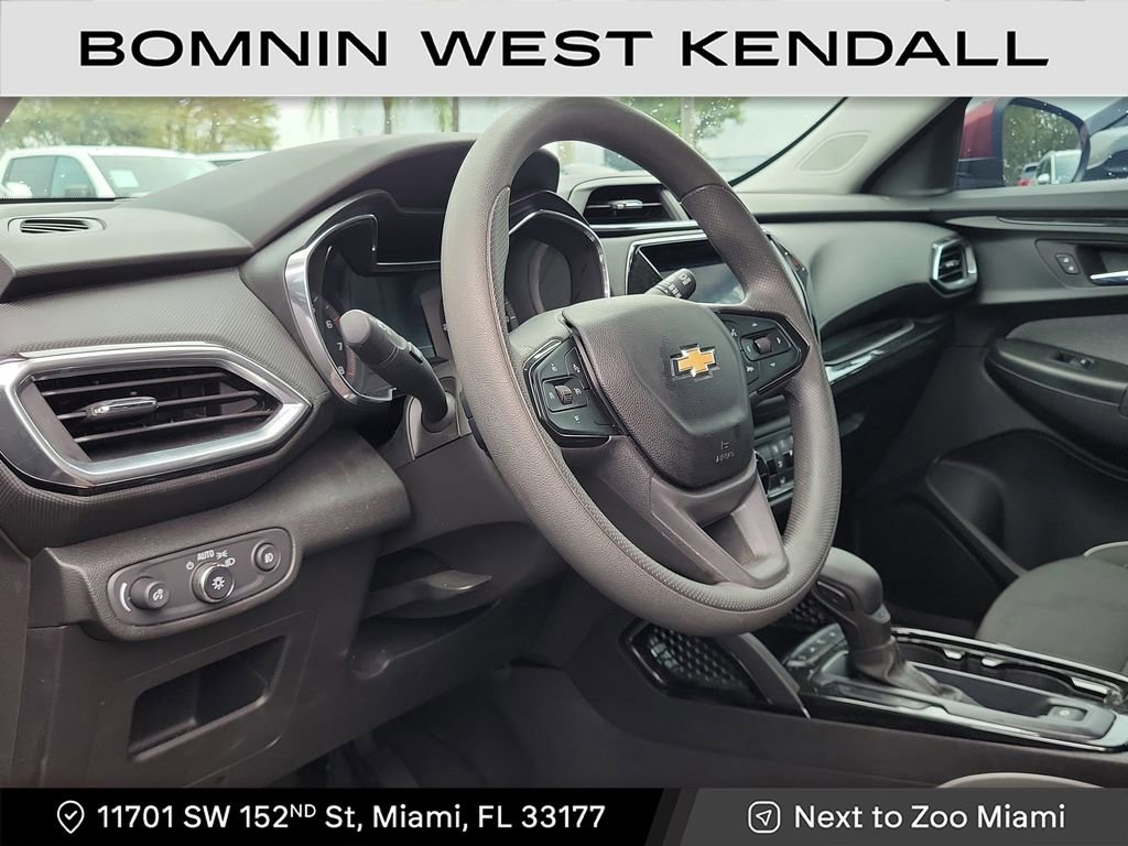 Used 2023 Chevrolet TrailBlazer LT w/ Convenience Package image 5