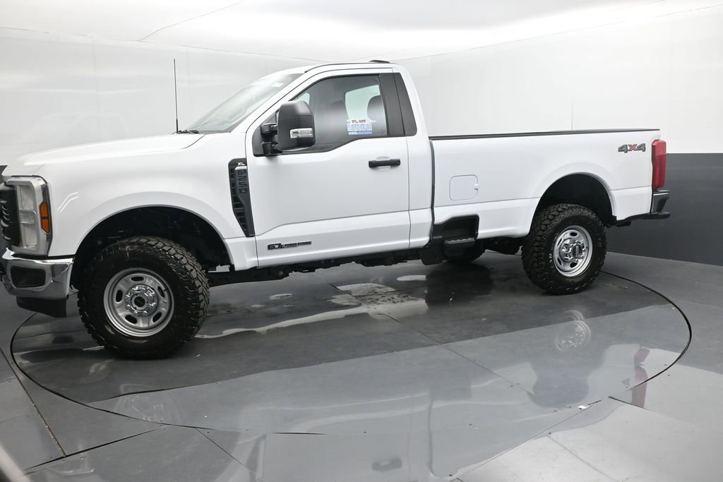 New 2026 Ford F250 XL image 2