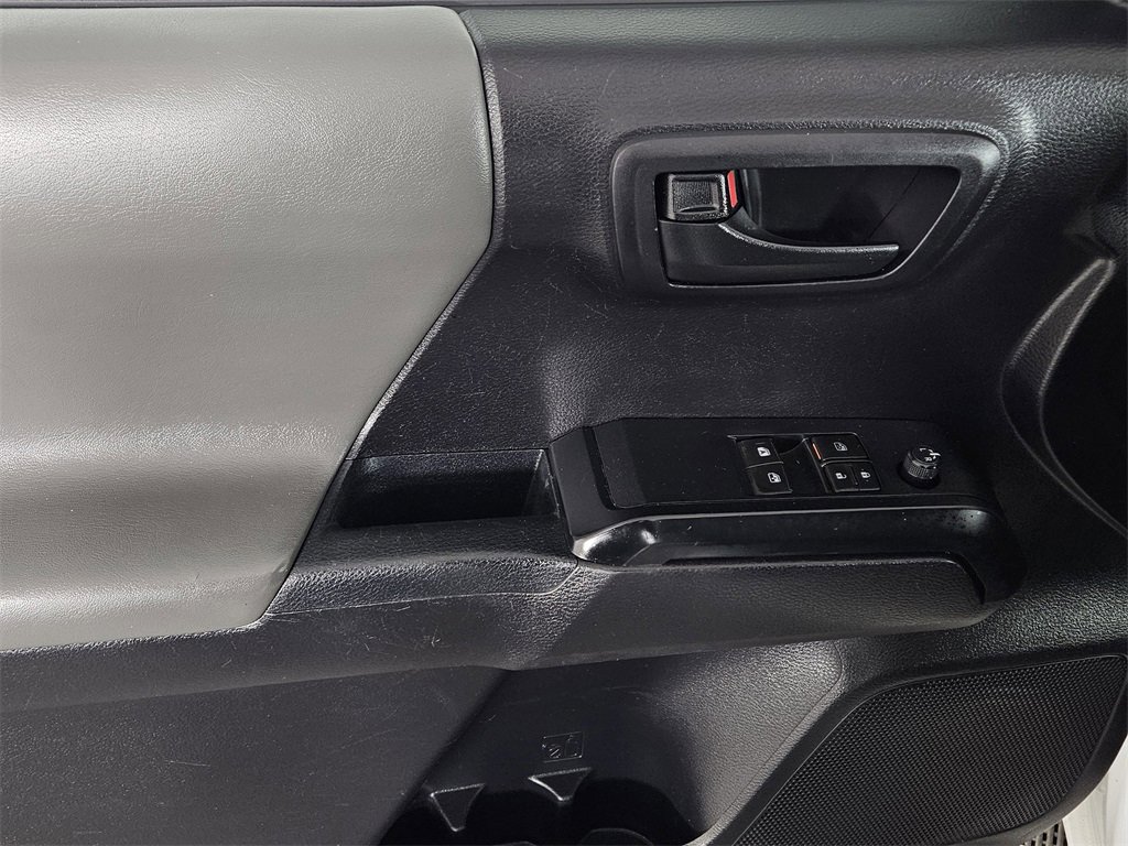 Used 2020 Toyota Tacoma SR image 22