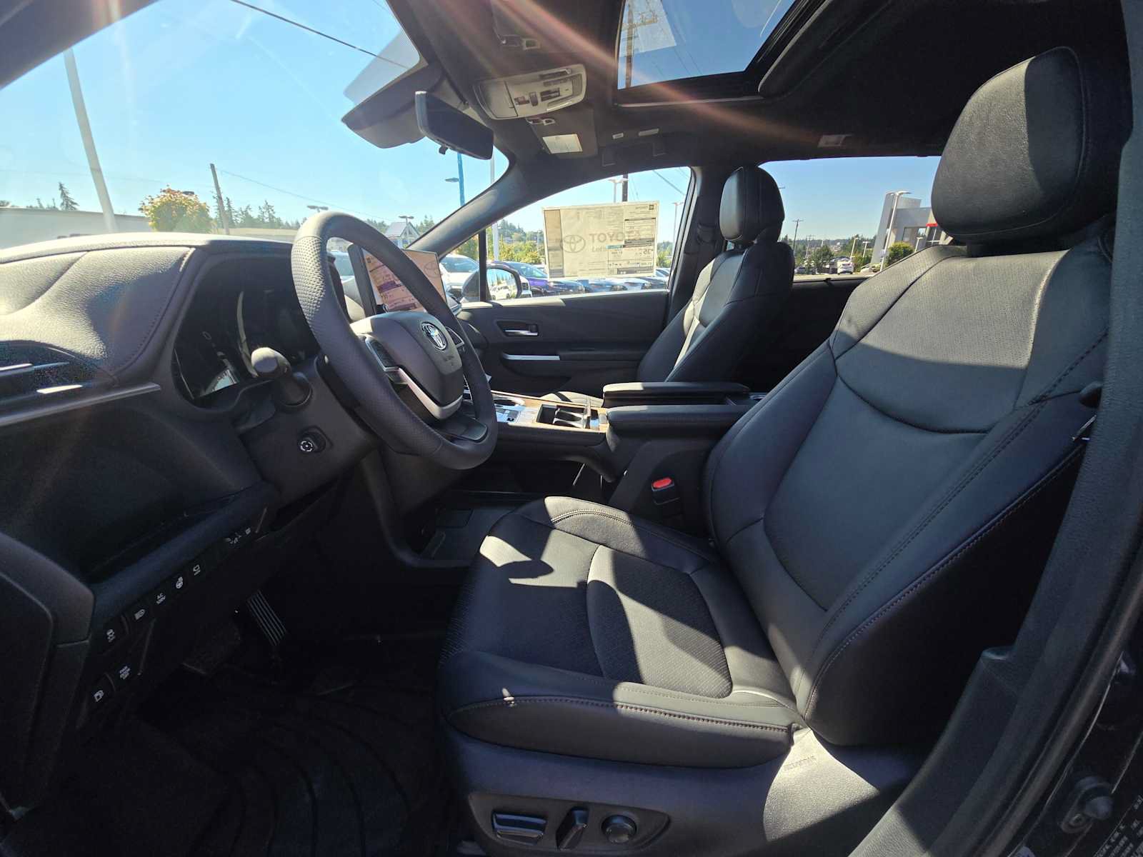New 2026 Toyota Sienna Platinum AWD/4WD image 20