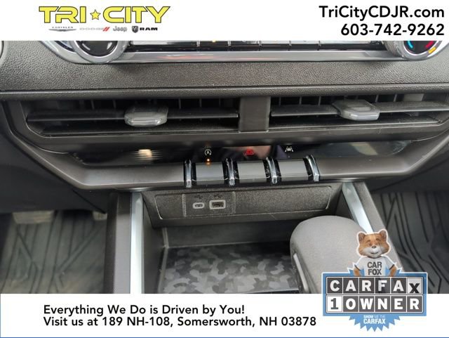 Used 2024 Chevrolet Colorado Trail Boss w/ Technology Package image 25