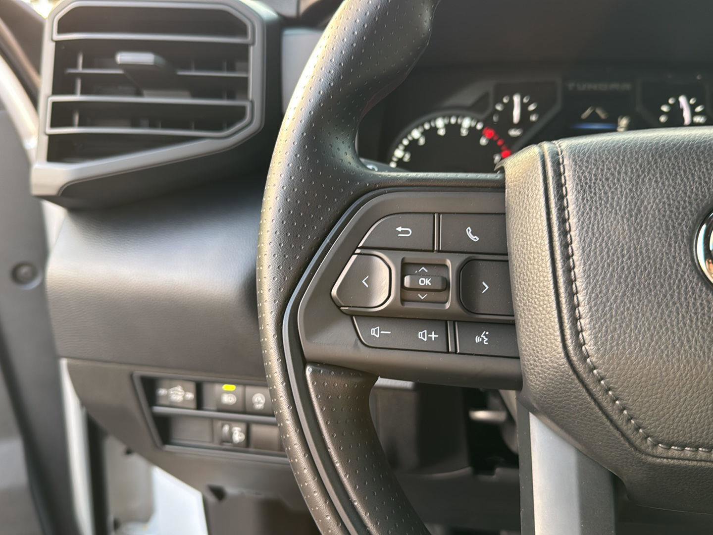 New 2026 Toyota Tundra SR image 18