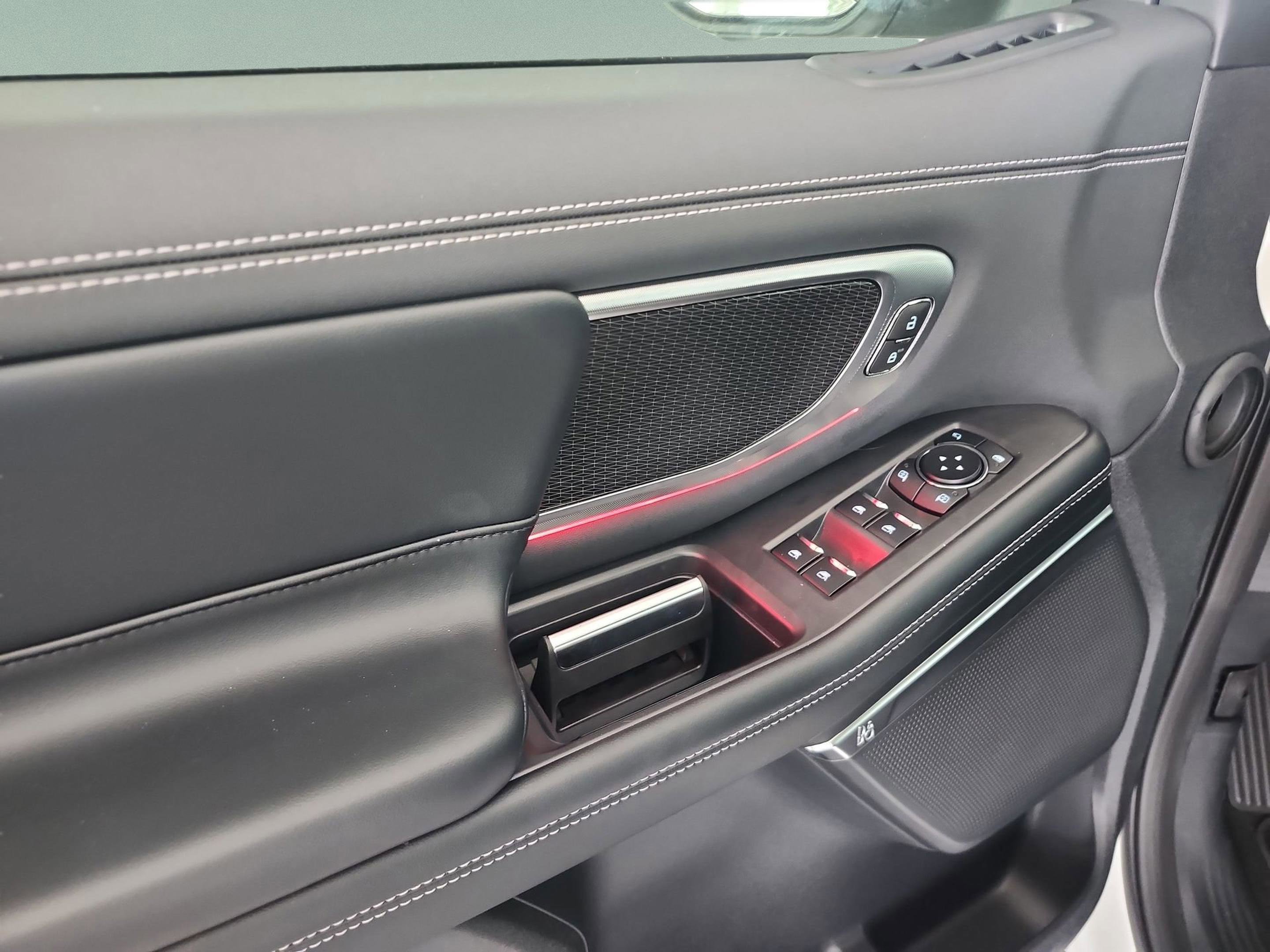 New 2025 Ford Expedition Platinum w/ Stealth Performance Package AWD/4WD image 15