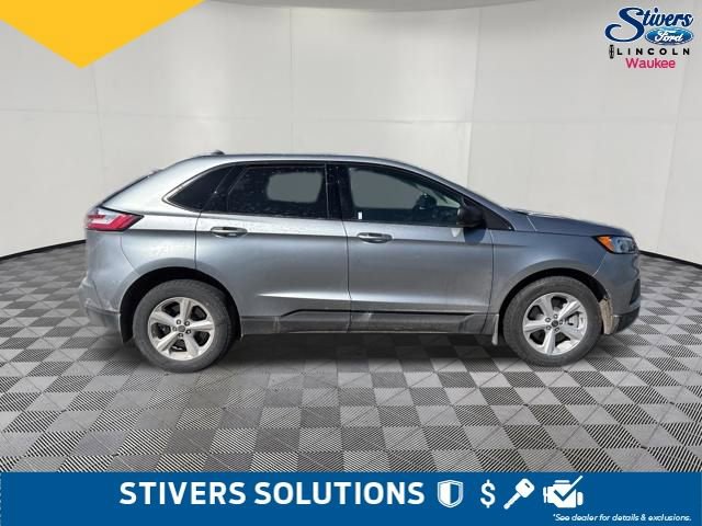 Used 2024 Ford Edge SE image 3