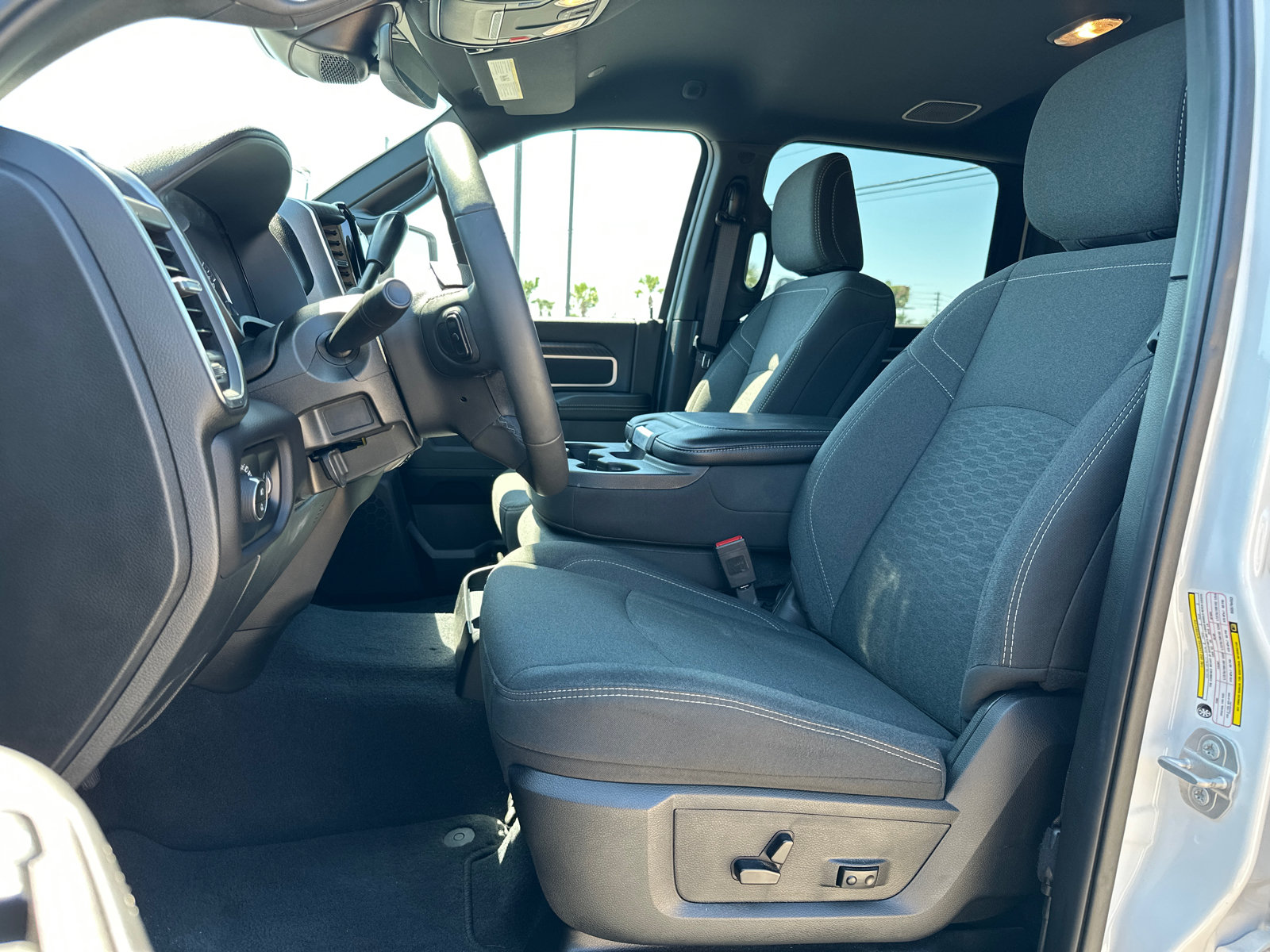 Used 2025 RAM 2500 Big Horn AWD/4WD image 11