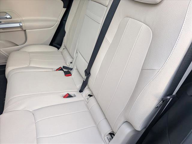 Used 2021 Mercedes-Benz GLB 250 4MATIC image 15