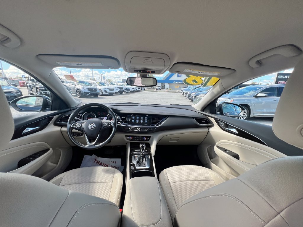 Used 2018 Buick Regal Preferred w/ Driver Confidence Package #1 FWD image 28