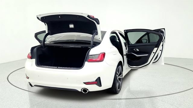 Used 2020 BMW 330i Sedan w/ Convenience Package RWD image 18