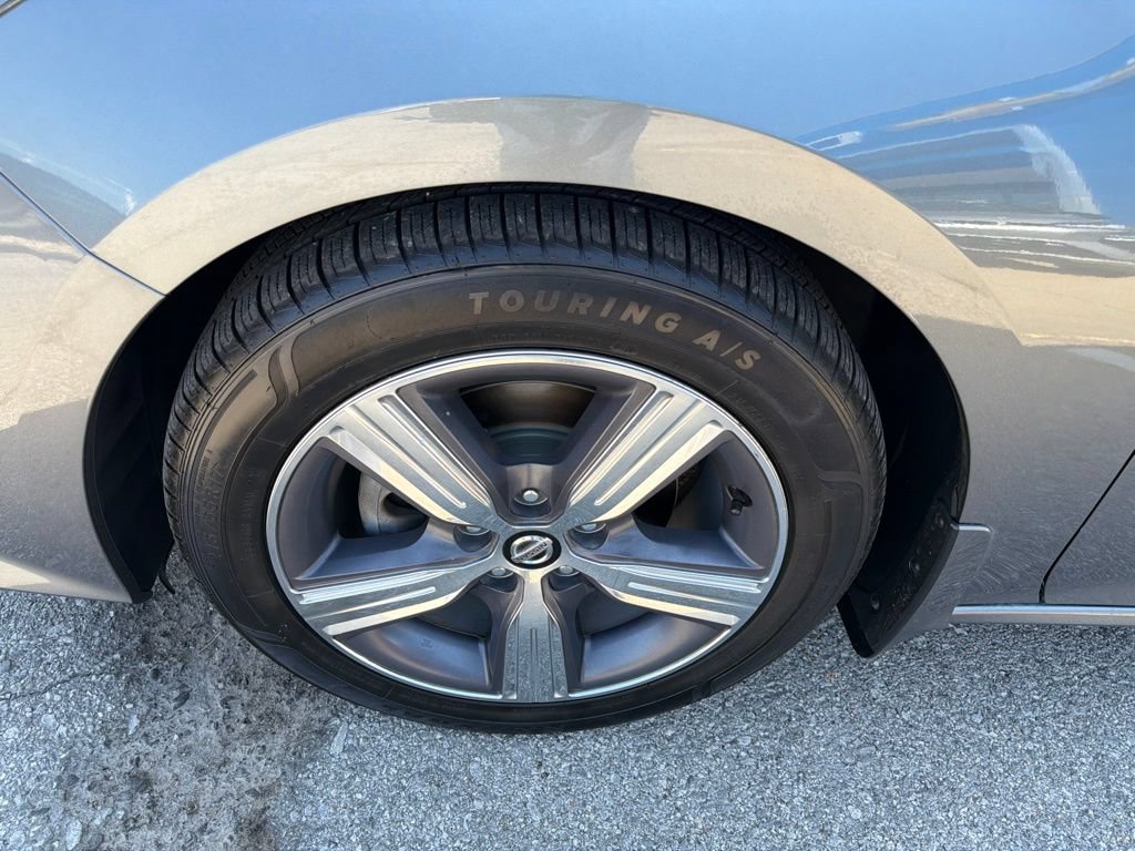 Used 2020 Nissan Altima 2.5 SL FWD image 9