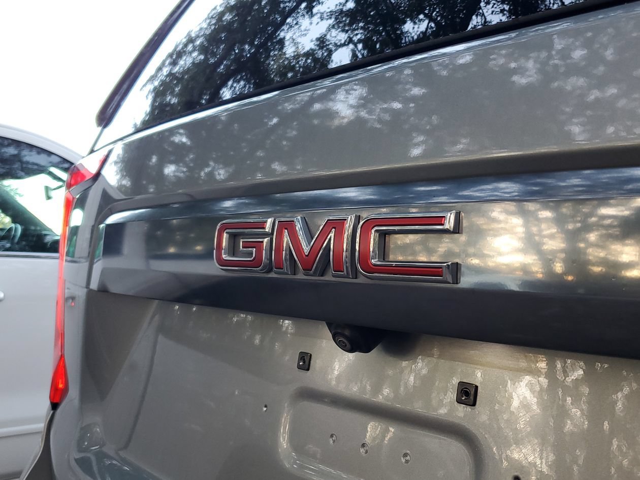 Used 2024 GMC Yukon AT4 w/ AT4 Premium Package AWD/4WD image 6