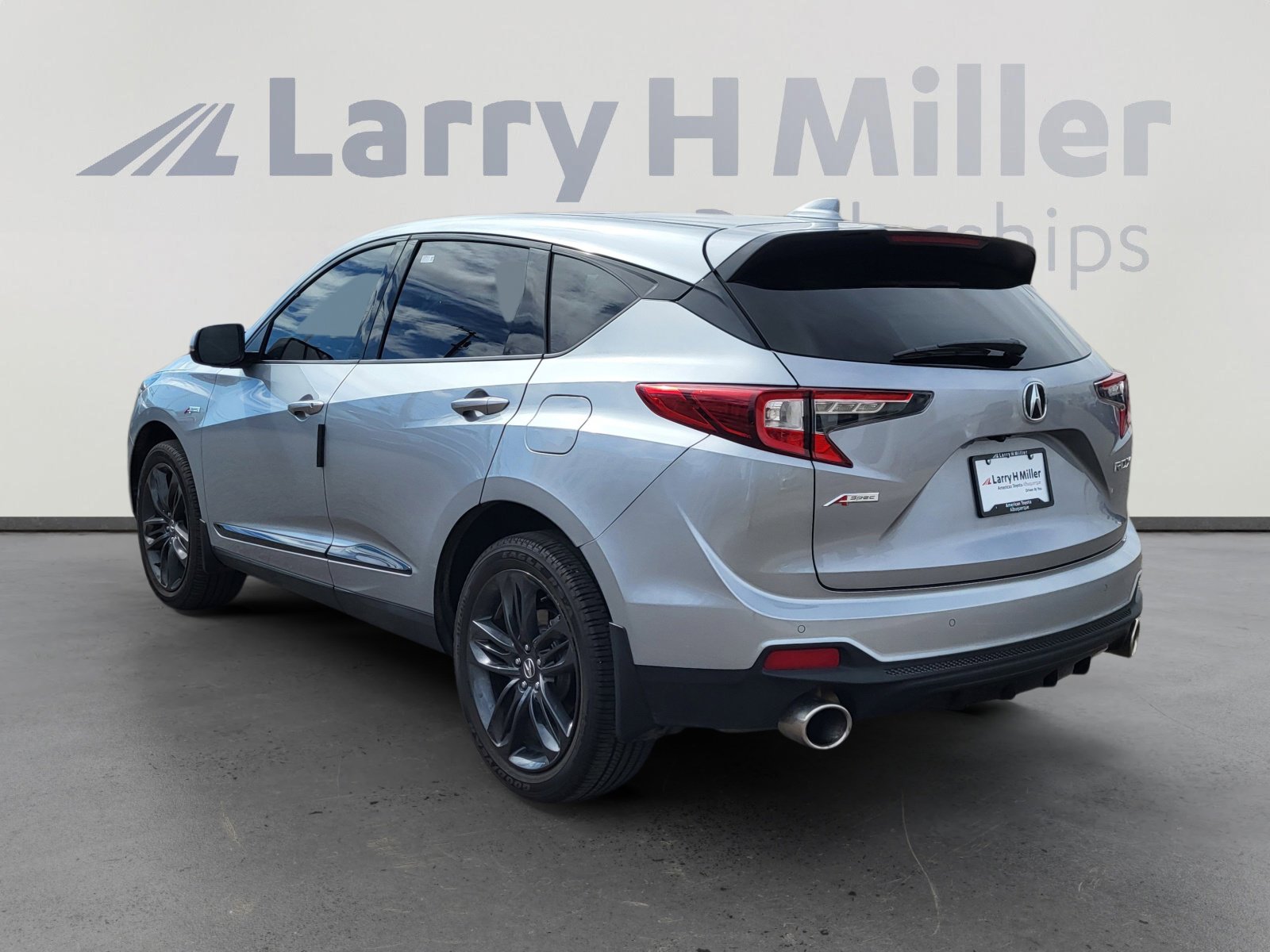 Used 2022 Acura RDX A-Spec image 3