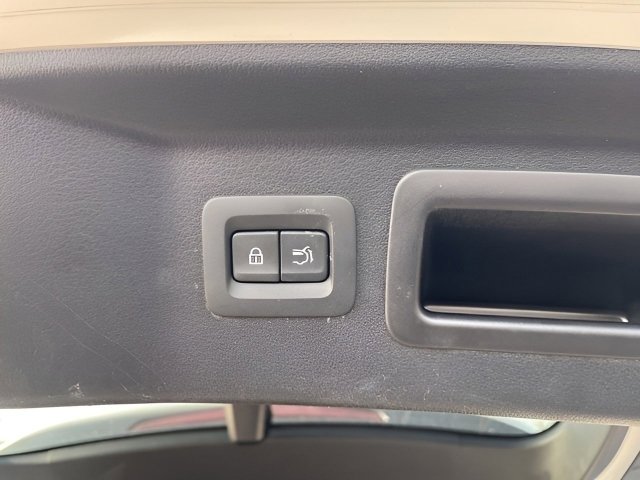 Used 2024 MAZDA CX-90 Plug-In Hybrid w/ Premium Pkg image 15