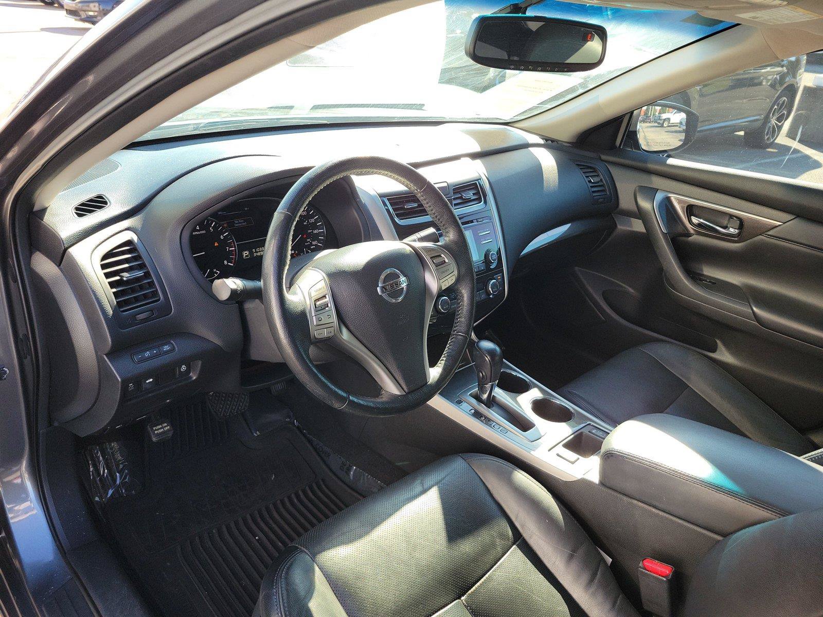 Used 2014 Nissan Altima 2.5 SL w/ Moonroof Package FWD image 17
