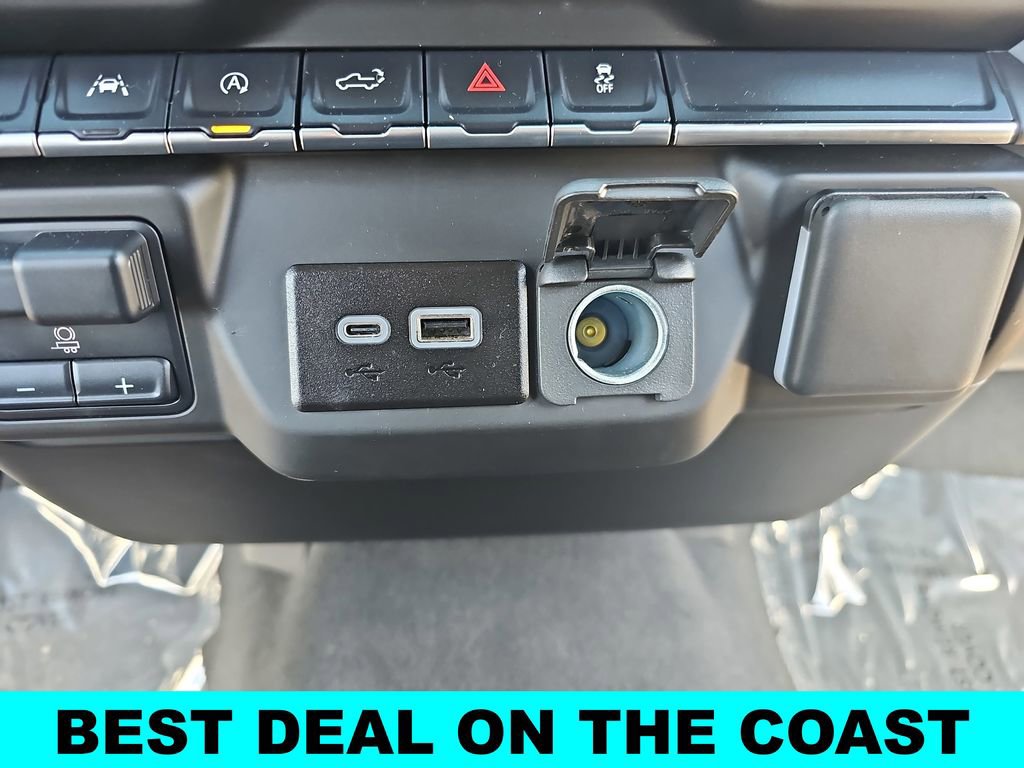 Used 2025 Chevrolet Silverado 1500 Custom AWD/4WD image 24