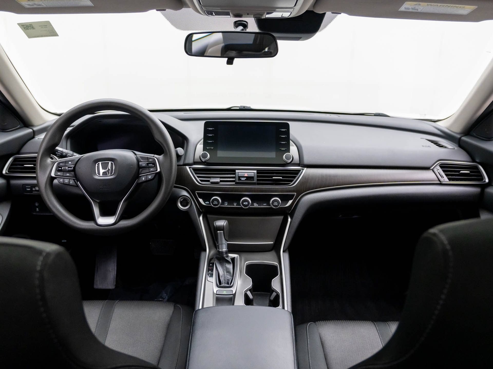 Used 2018 Honda Accord EX image 9