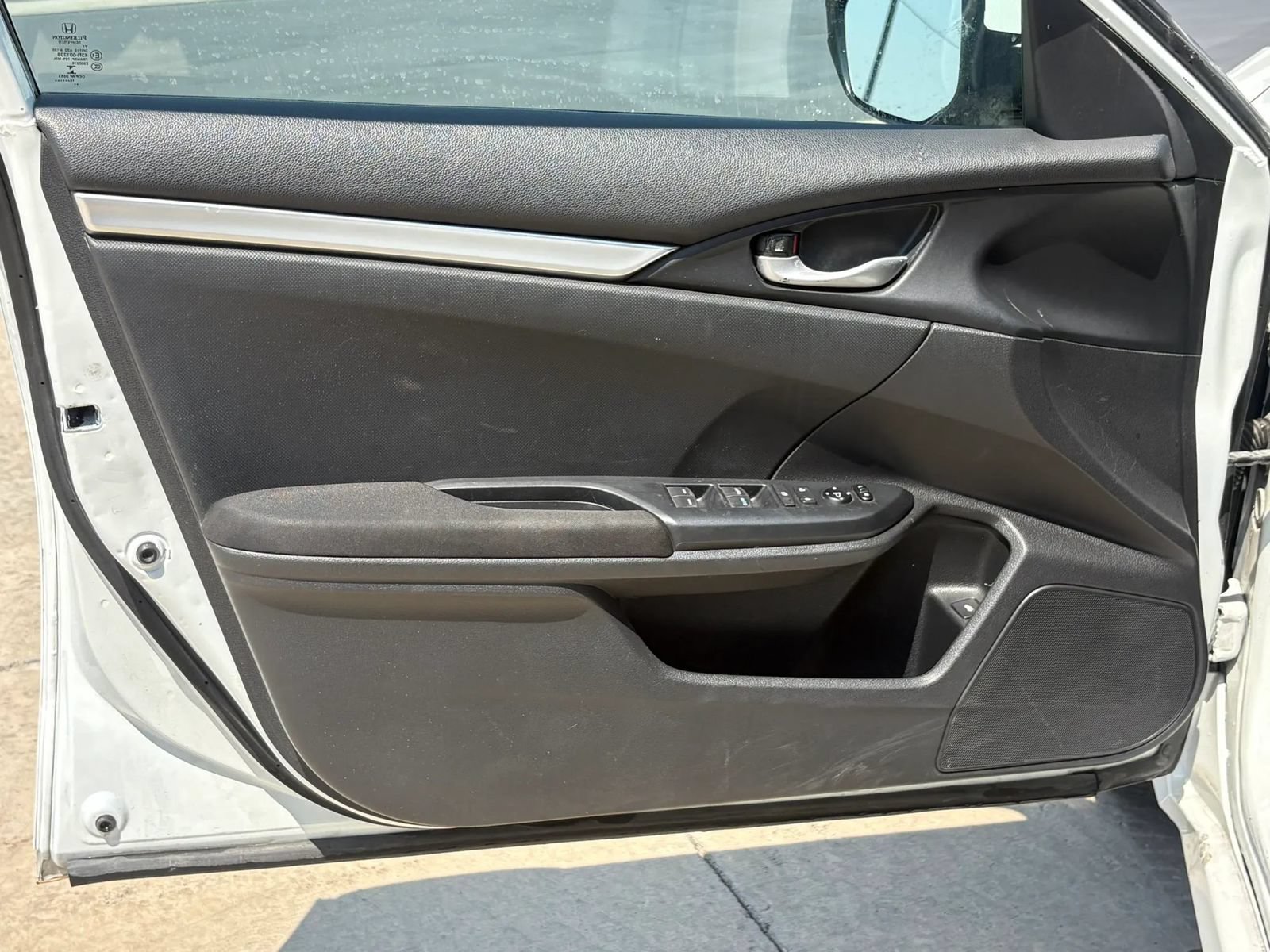 Used 2019 Honda Civic LX image 7